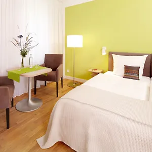 Flottwell & Residenz Am Park 3*, Berlin Niemcy